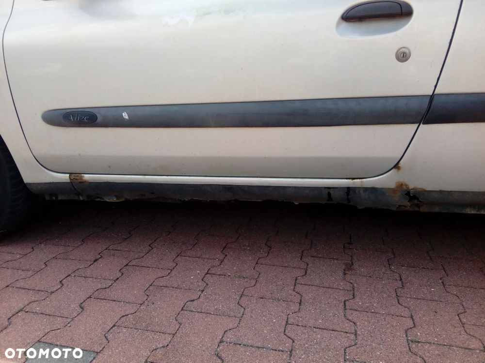 Renault Clio 1.5 dCi Alize - 3