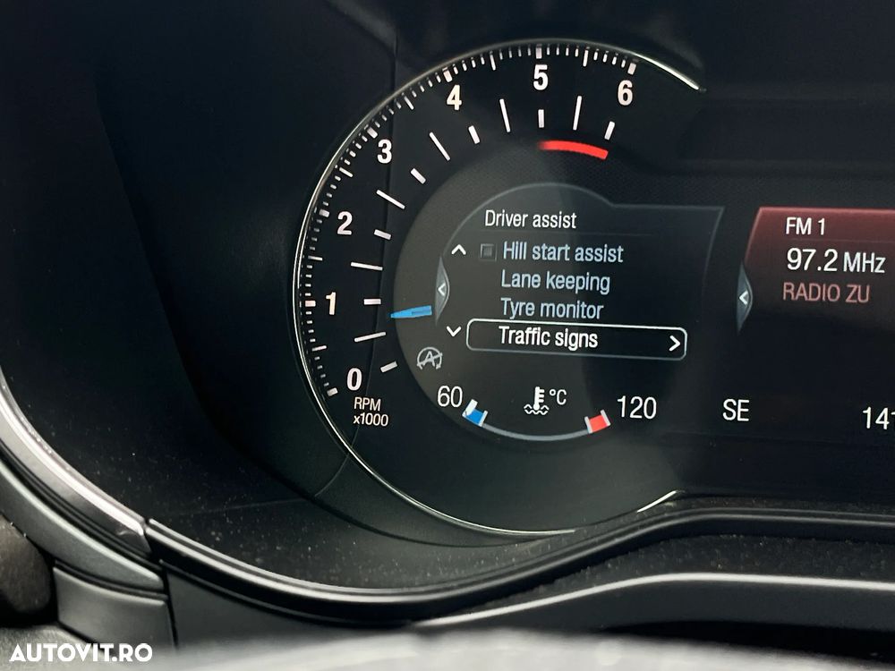 Ford Mondeo - 31