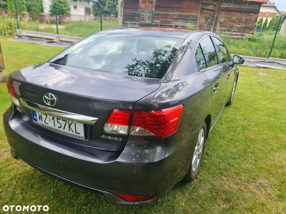 Toyota Avensis - 7