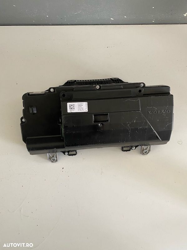 Ceasuri de bord 160.000KM VOLVO XC40 2020+ 32356877 - 3