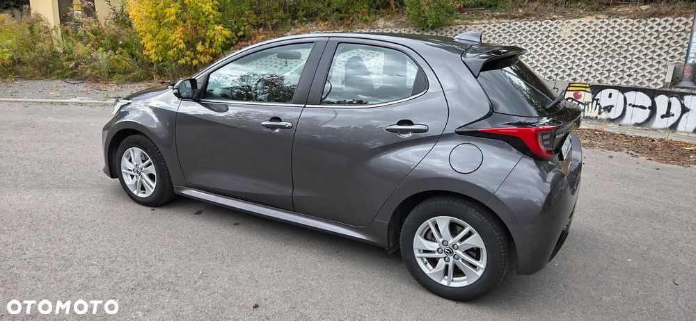 Mazda 2 Hybrid - 18