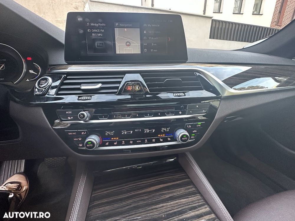 BMW Seria 5 530d xDrive Aut. Luxury Line - 5