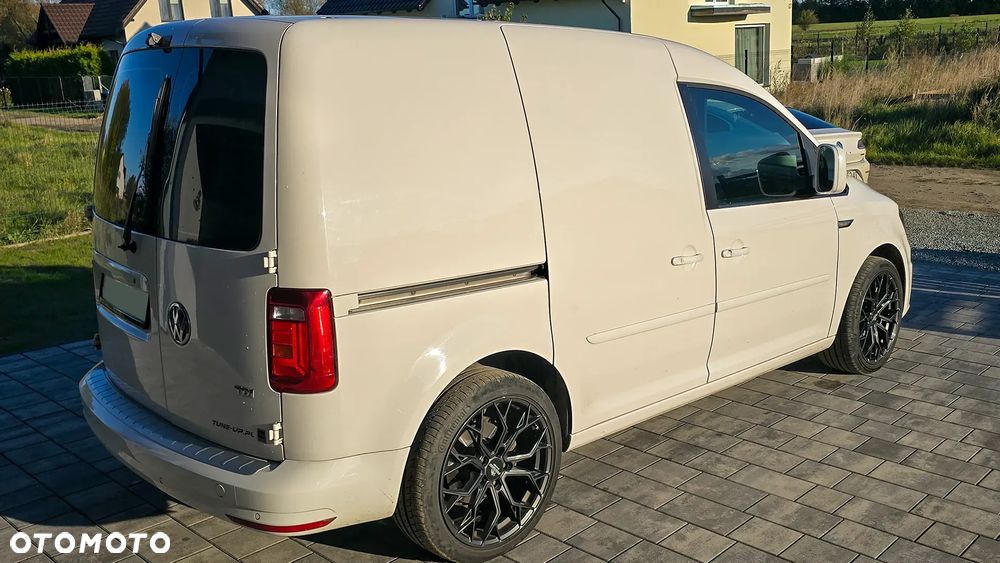 Volkswagen Caddy - 4