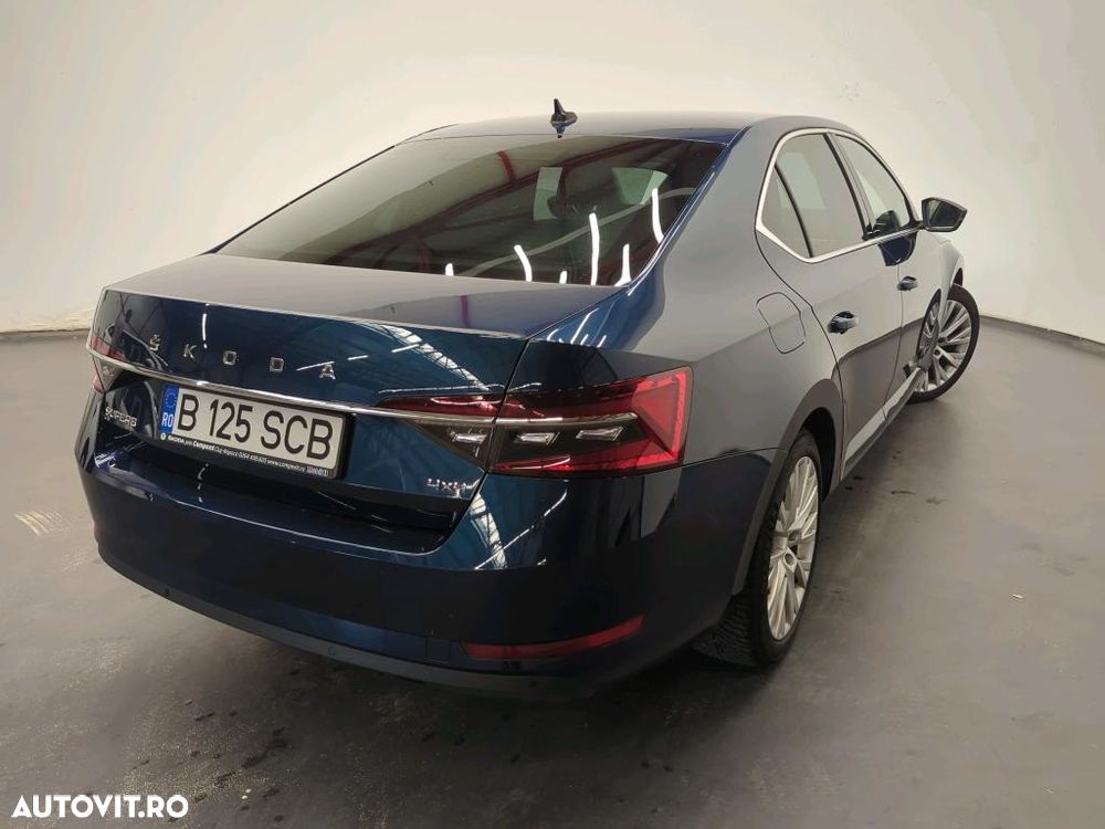 Skoda Superb 2.0 TDI 4X4 DSG Style - 3