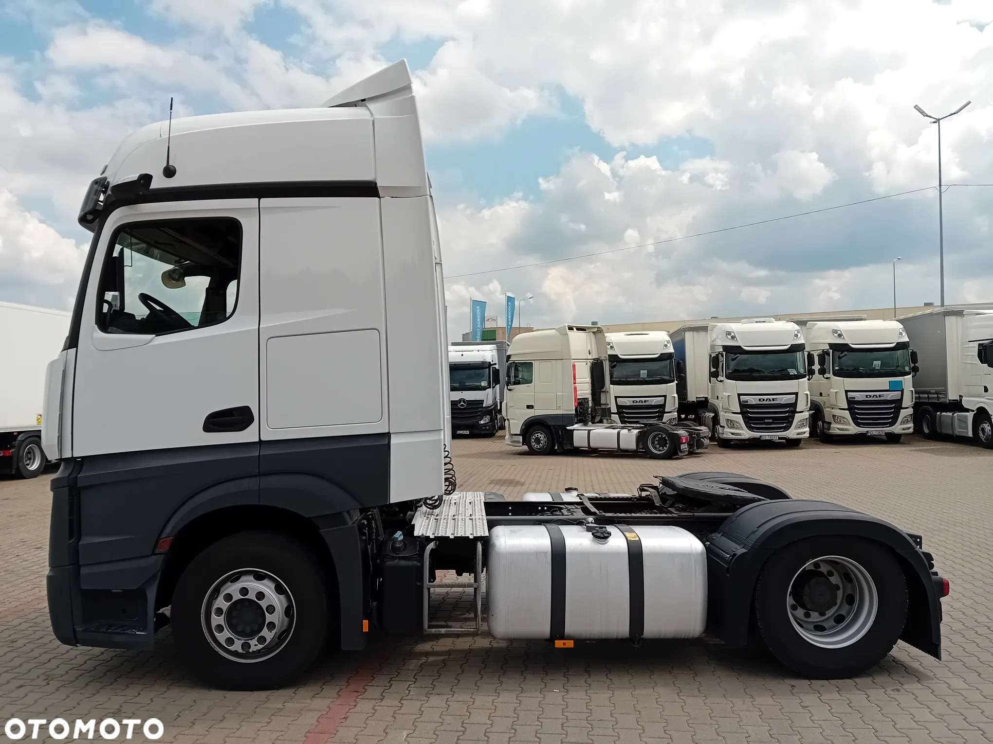 Mercedes-Benz ACTROS 5 1845 LS - 10