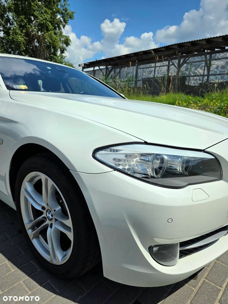 BMW Seria 5 520d Luxury Line - 2