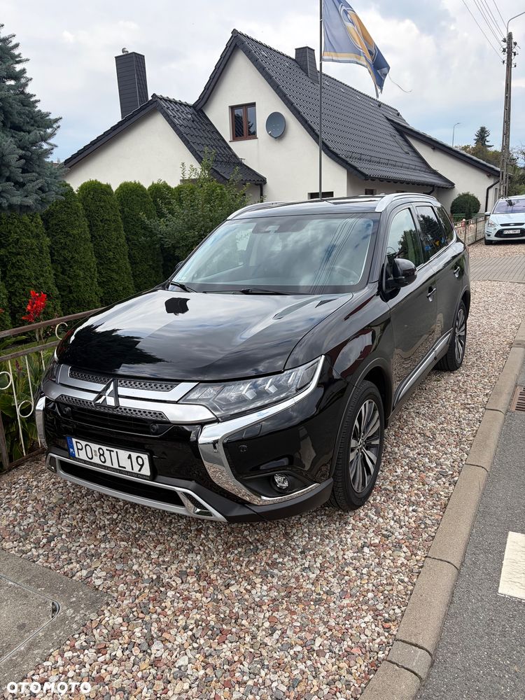Mitsubishi Outlander 2.0 Instyle SDA 4WD CVT - 1