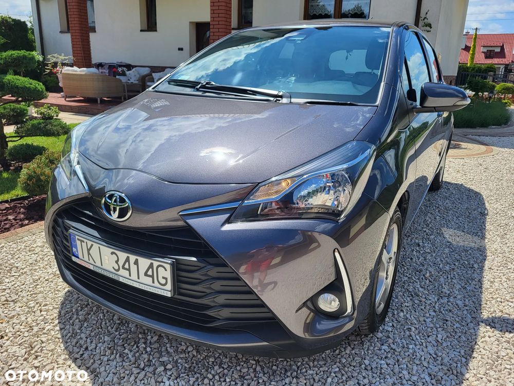 Toyota Yaris 1.5 Premium CVT - 12