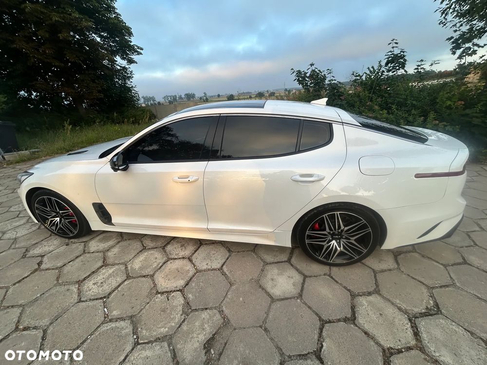 Kia Stinger 3.3 T-GDI V6 GT AWD - 18