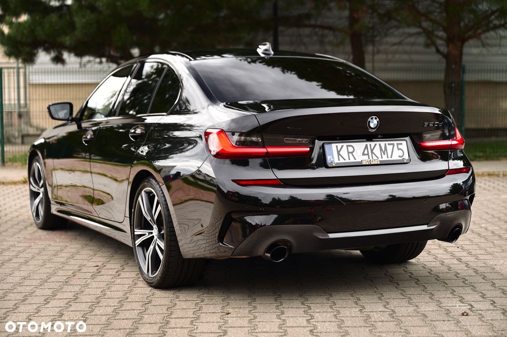 BMW Seria 3 320d xDrive M Sport Shadow - 15
