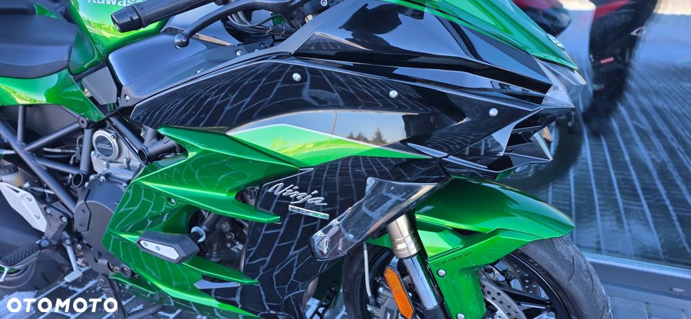 Kawasaki Ninja H2 SX - 9