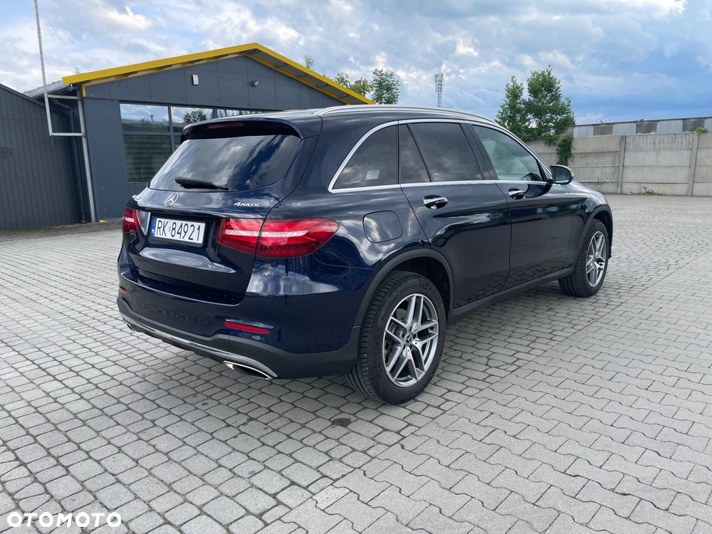 Mercedes-Benz GLC 300 4Matic 9G-TRONIC AMG Line - 7