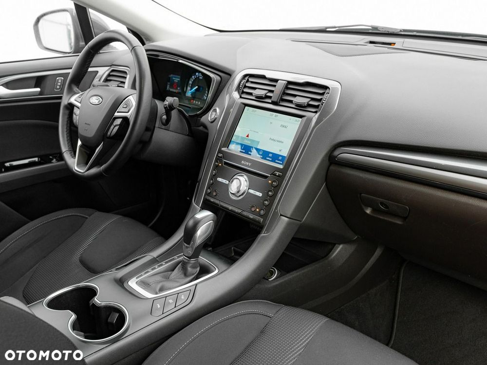 Ford Mondeo - 33