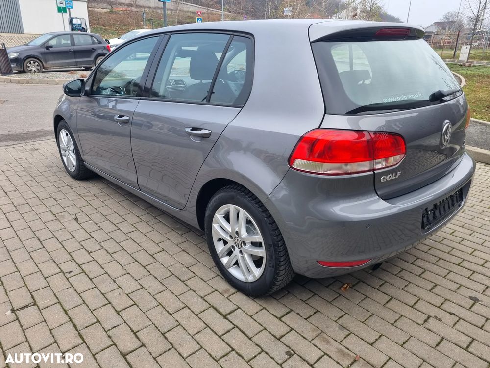 Volkswagen Golf Variant 1.6 TDI DPF BlueMotion Technology DSG Comfortline - 5