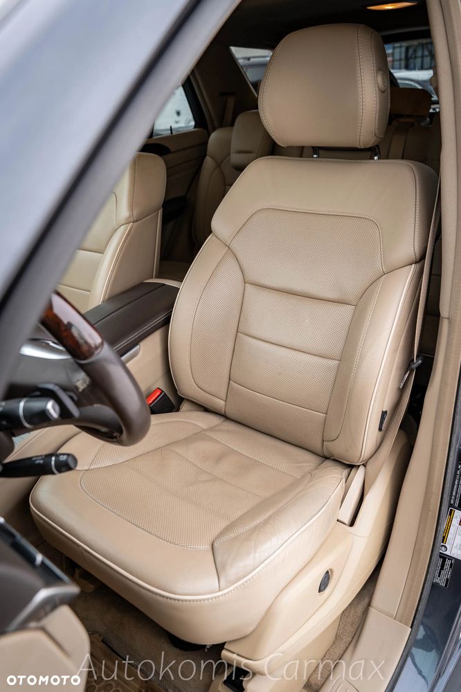 Mercedes-Benz ML 350 BlueTEC 4-Matic - 14