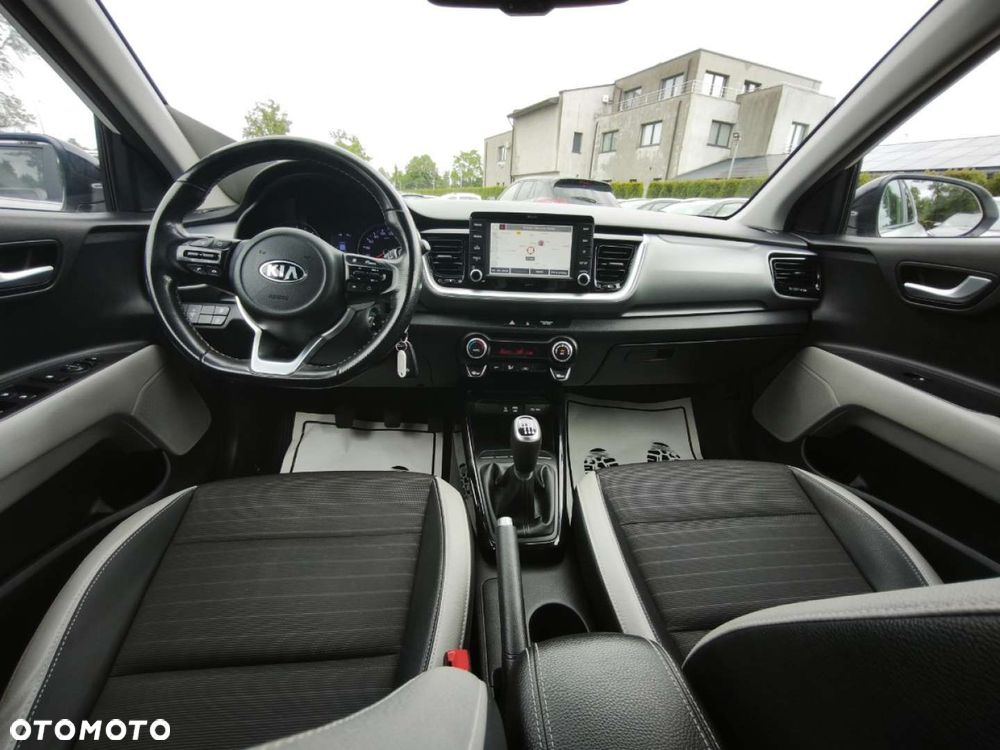 Kia Stonic - 8