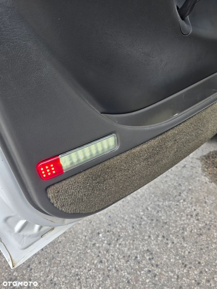 Chevrolet Silverado - 34