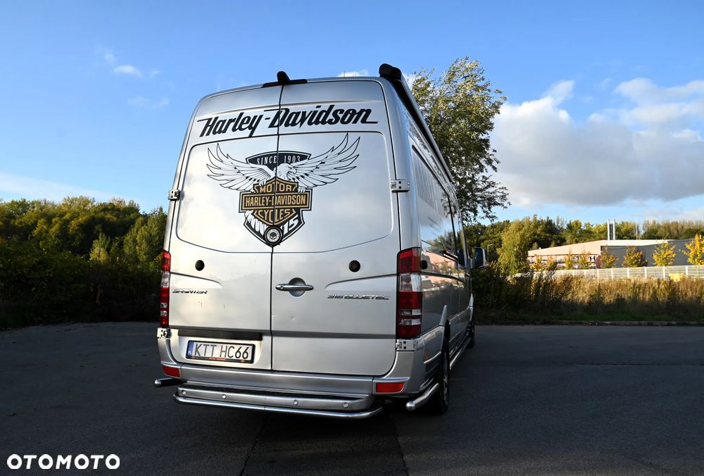 Mercedes-Benz Sprinter - 33