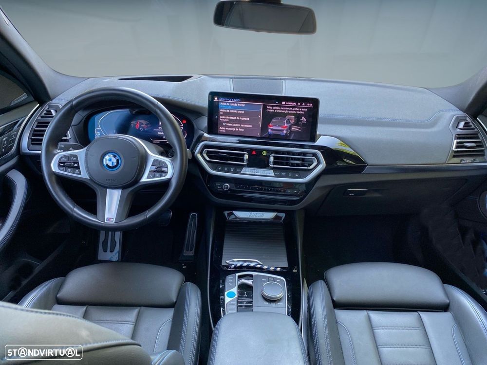 BMW iX3 M Sport Impressive - 4
