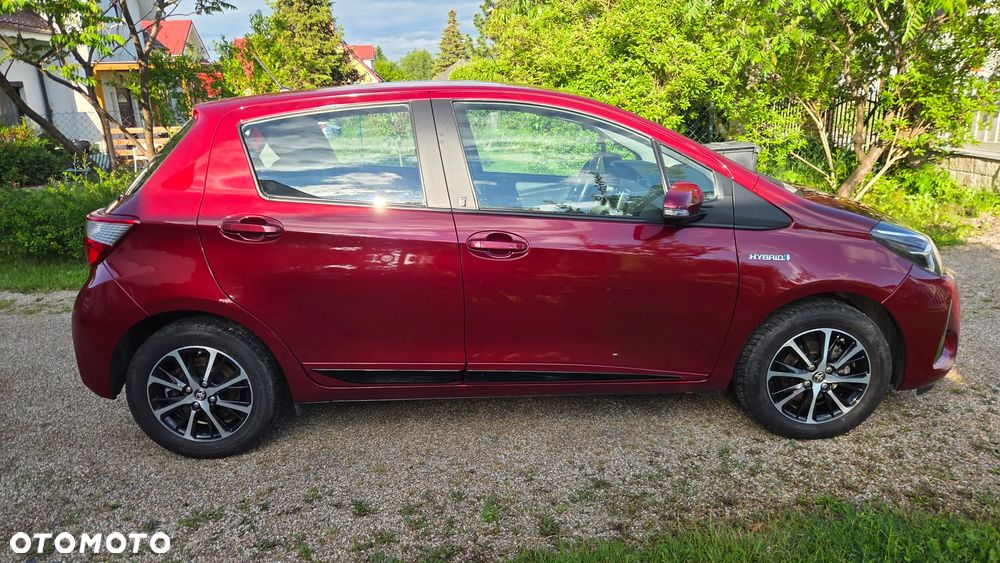 Toyota Yaris Hybrid 100 Premium EU6 - 5