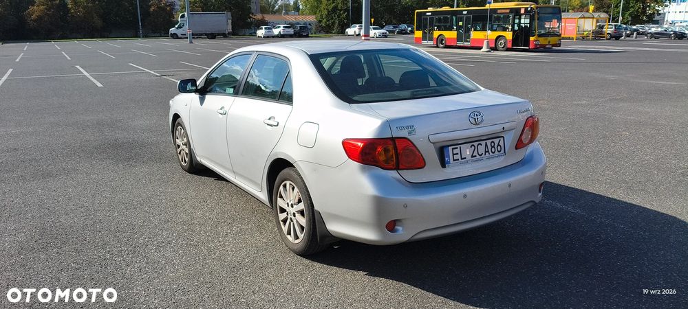Toyota Corolla 1.6 Premium - 4