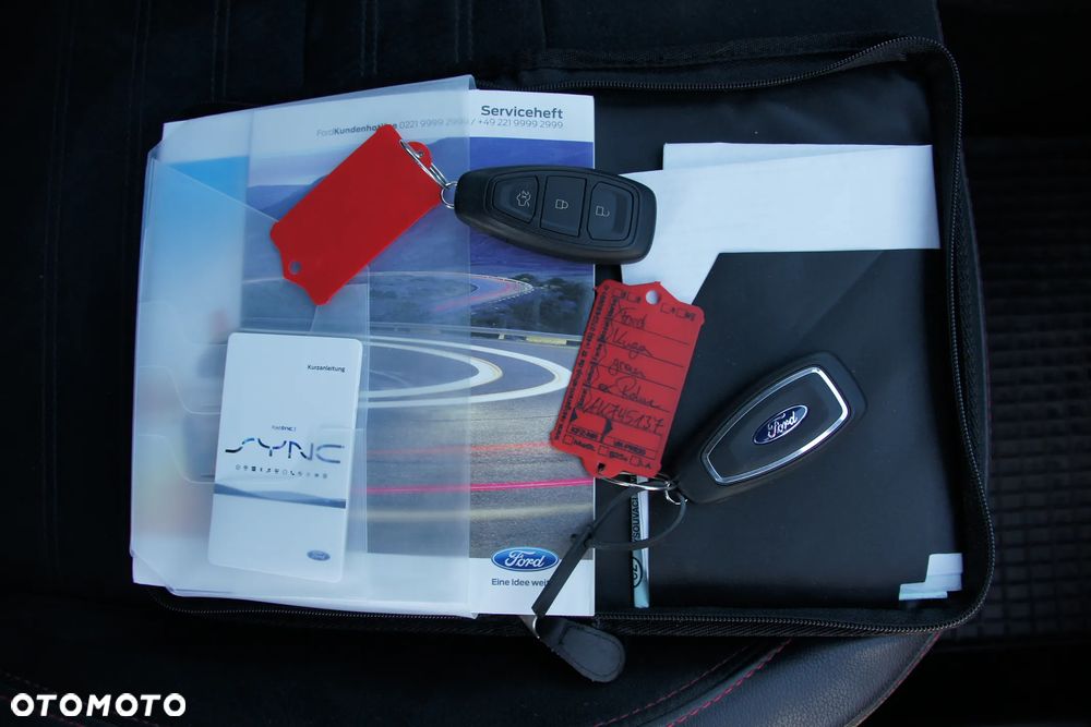 Ford Kuga 1.5 EcoBoost 4x4 ST-Line - 15