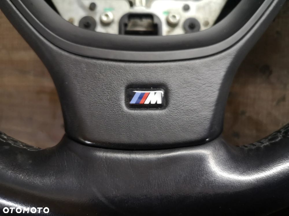 BMW 5 F10 F11 KIEROWNICA M PAKIET ORYGINALNA SKÓRZANA Z MULTIFUNKCJĄ ŁADNA