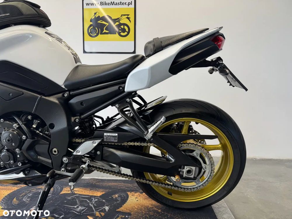 Yamaha FZ8 - 26