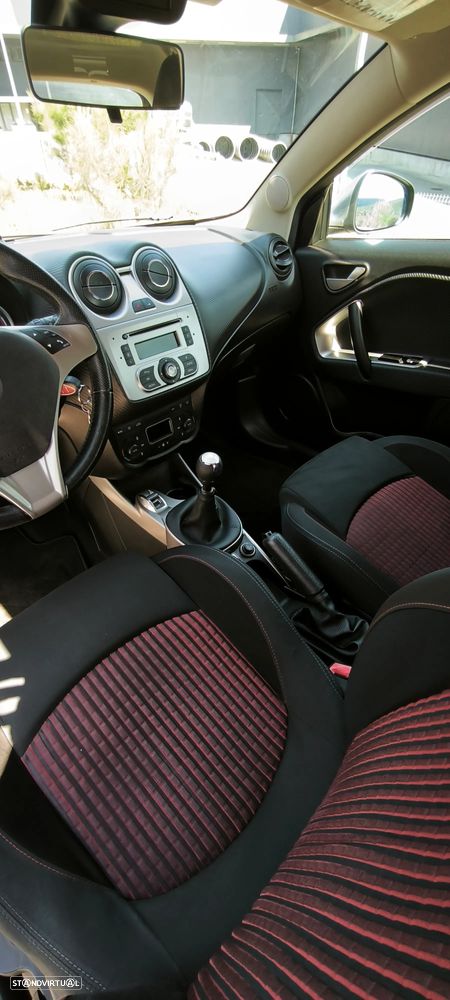 Alfa Romeo MiTo 1.6 JTDM Distinctive - 12