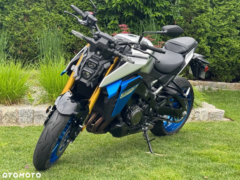 Suzuki GSX 1000 - 11