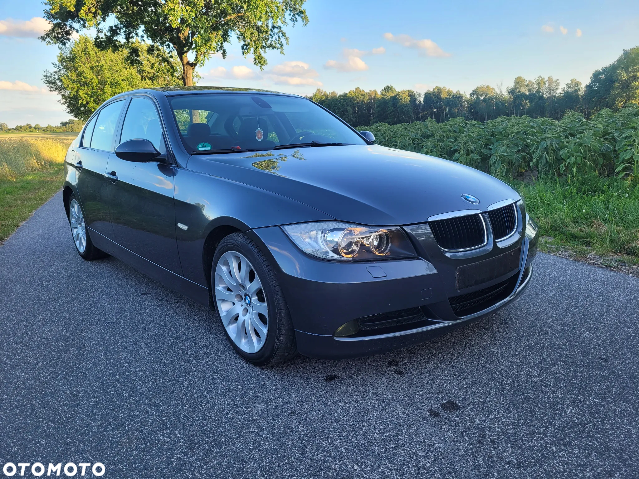 BMW Seria 3 318d - 24