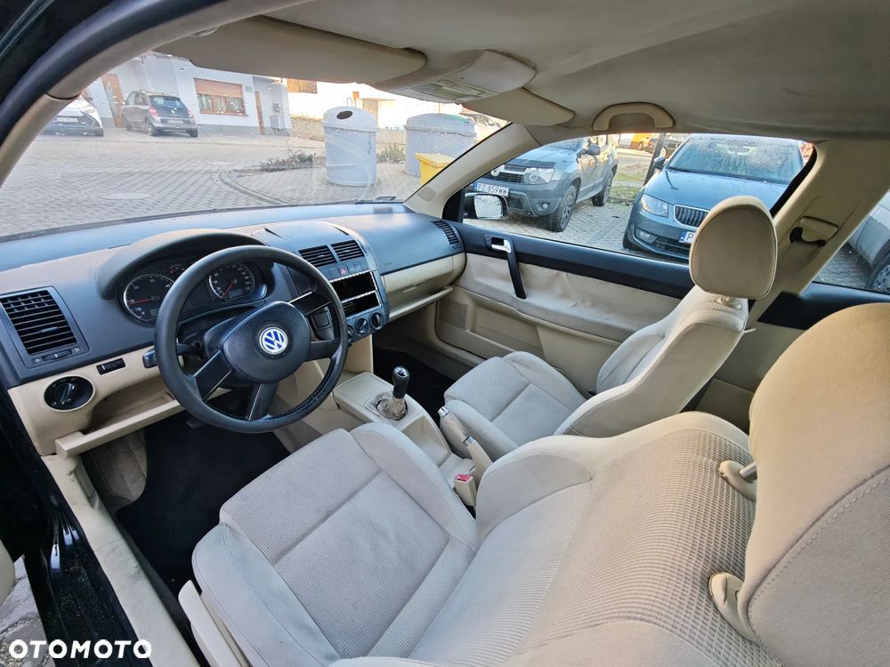 Volkswagen Polo 1.4 TDI Comfortline - 8