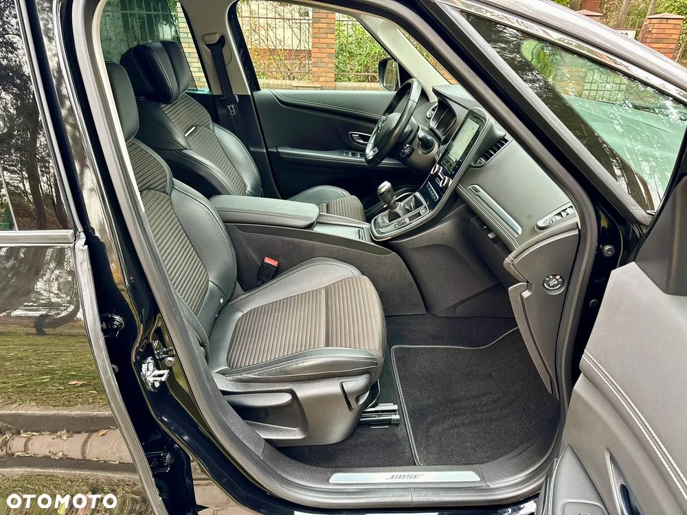 Renault Grand Scenic ENERGY TCe 160 BOSE EDITION - 18