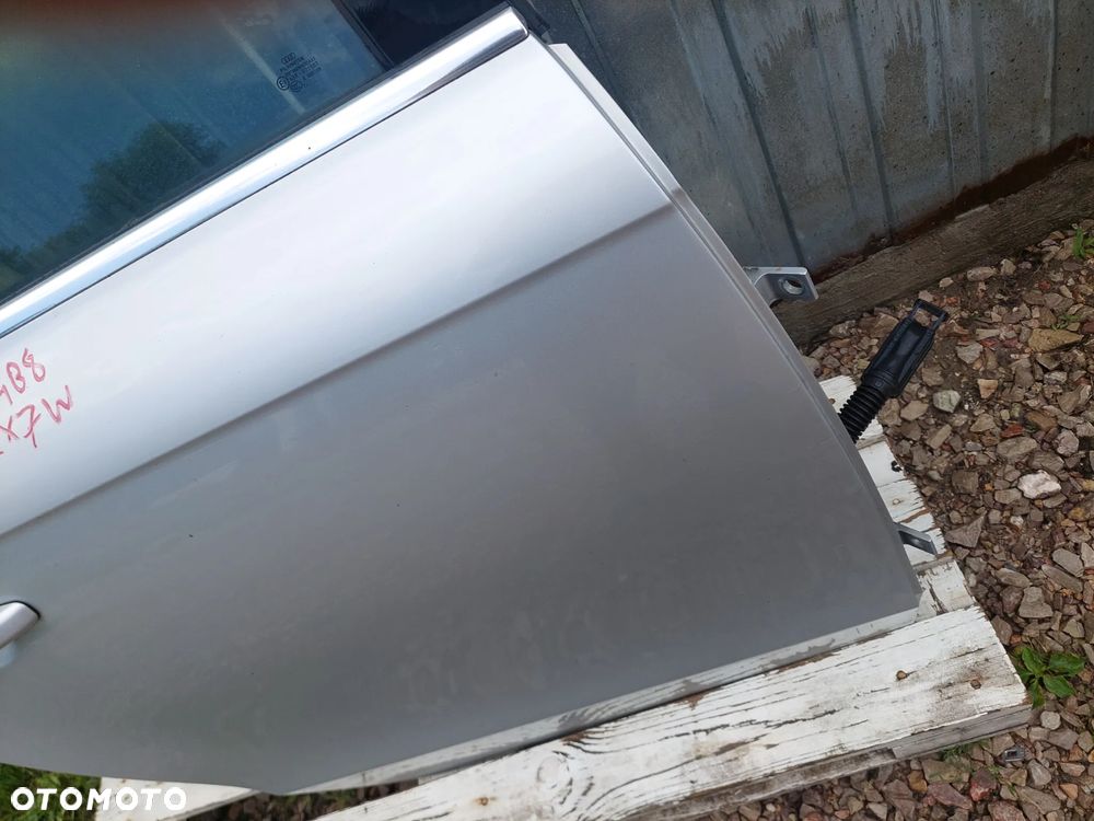 DRZWI PRAWY TYŁ AUDI A4 B8 LX7W - 3