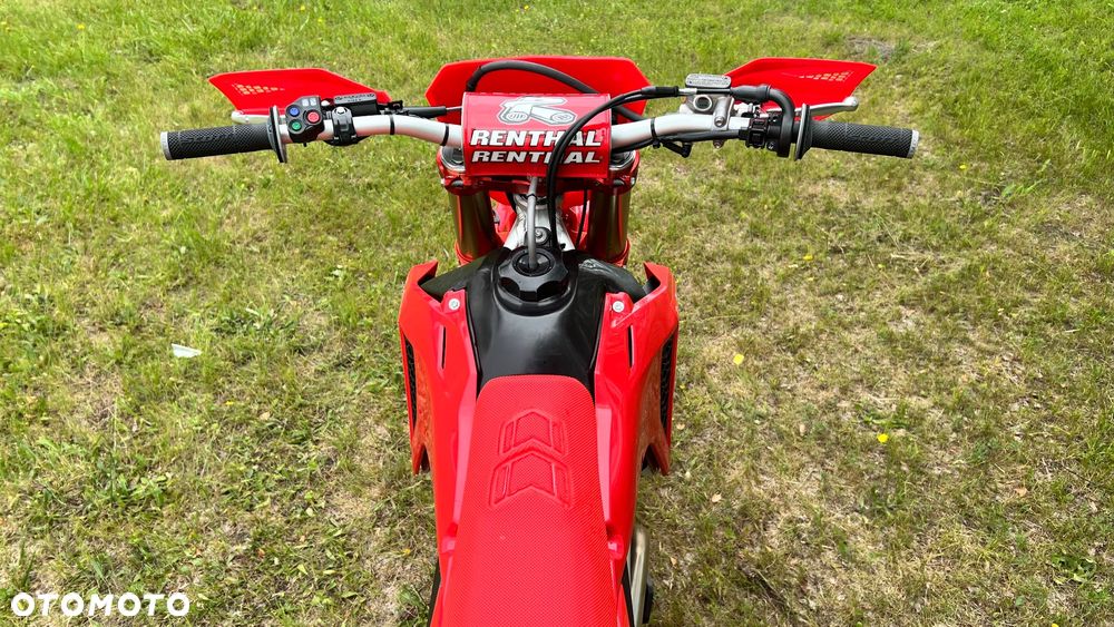 Honda CRF - 12