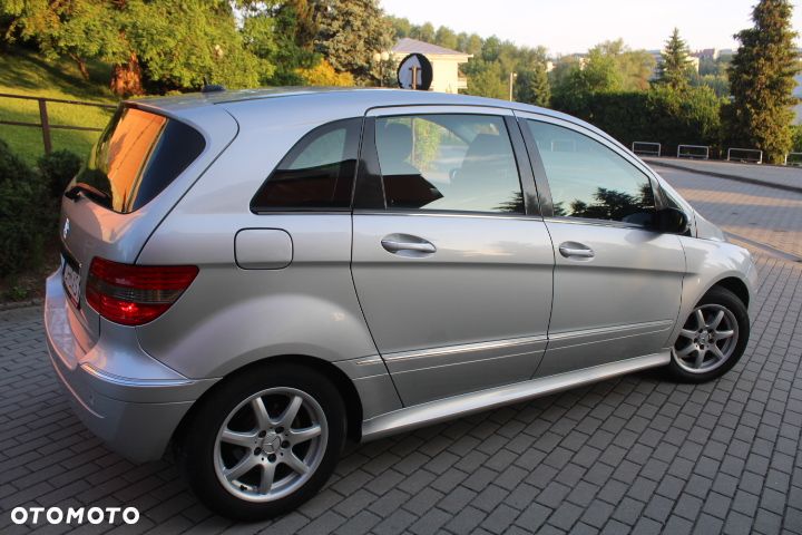 Mercedes-Benz Klasa B 180 CDI Special Edition - 16