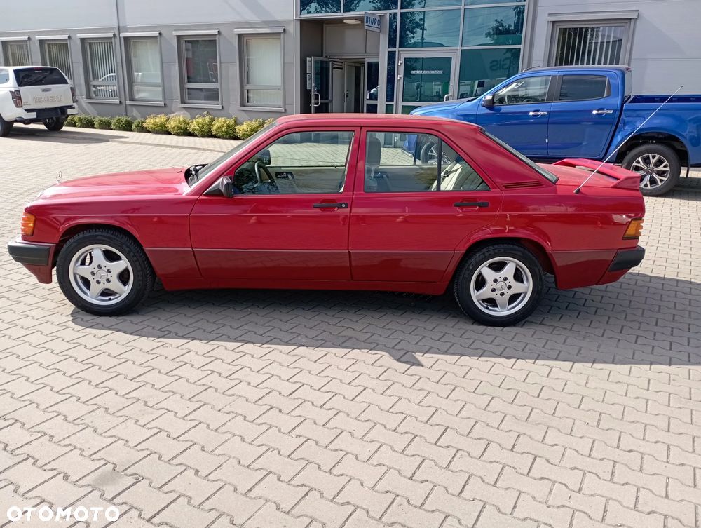 Mercedes-Benz W201 (190) - 5