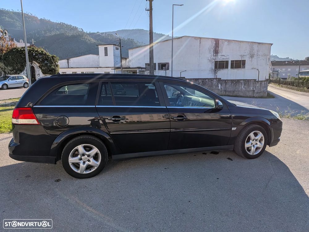 Opel Vectra Caravan 1.9 CDTi Executive - 11