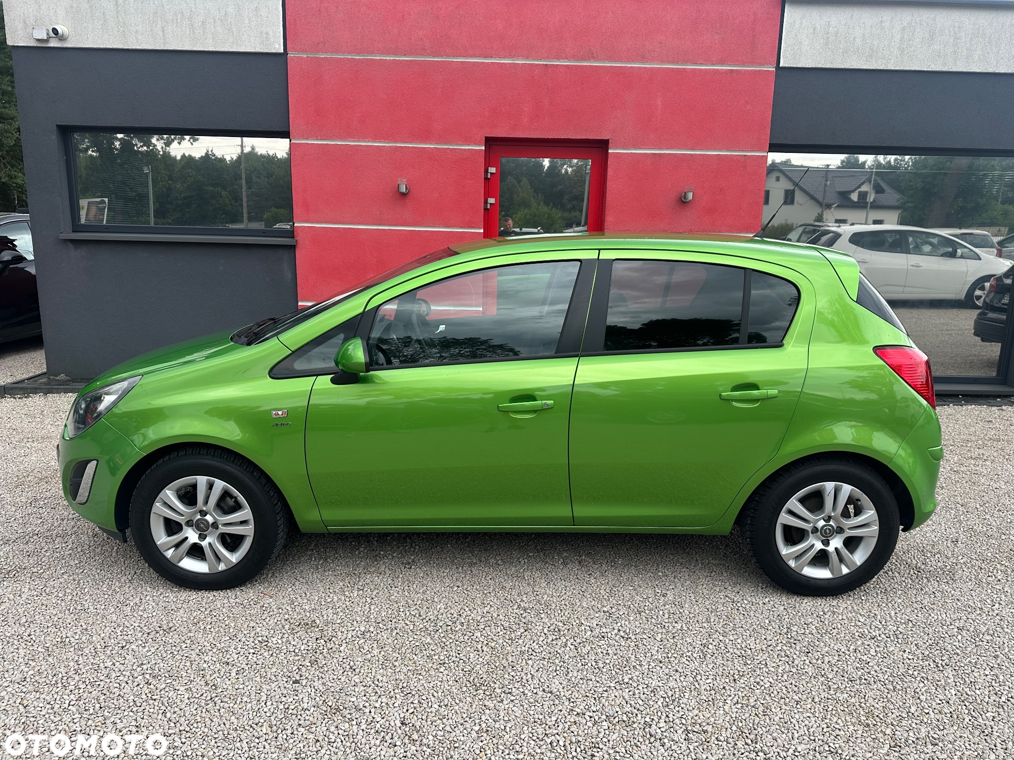 Opel Corsa 1.4 16V Active - 12