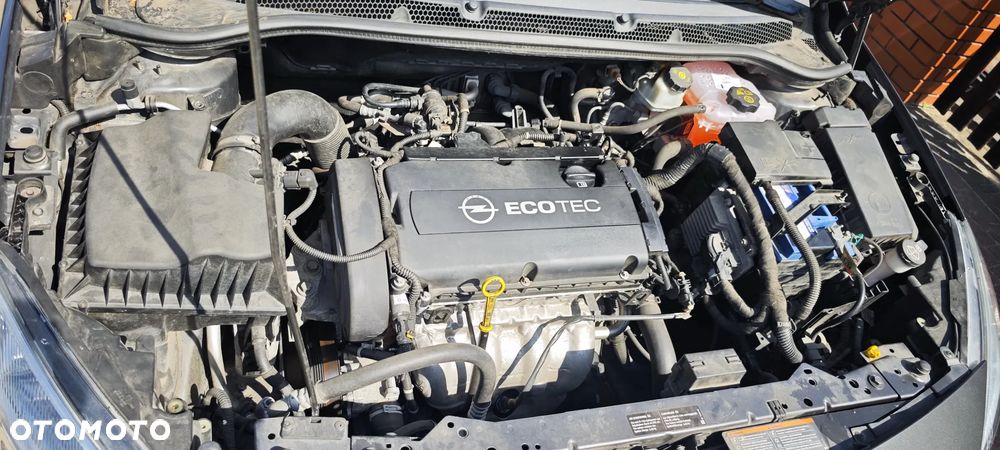 Opel Astra 1.6 Enjoy - 40