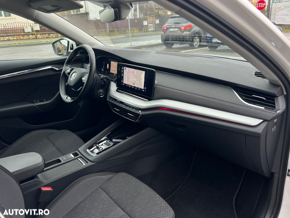 Skoda Octavia Combi 2.0 TDI DSG Style - 5