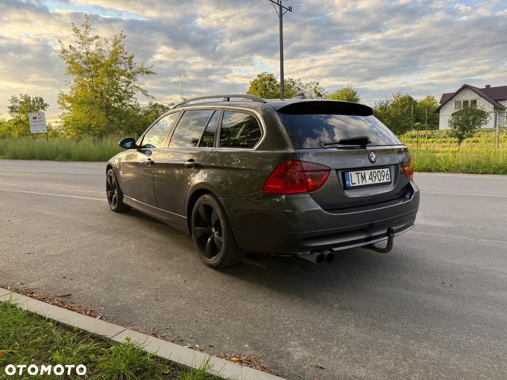 BMW Seria 3 - 1