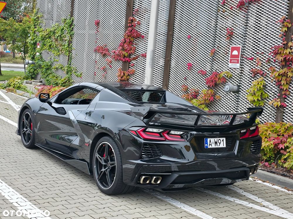 Chevrolet Corvette - 37