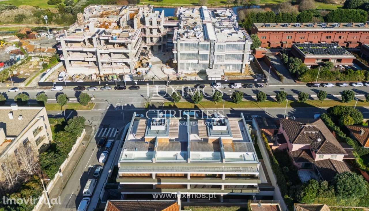 Apartamento T4+1 com terraço e piscina, na Foz, Porto - Grande imagem: 5/17