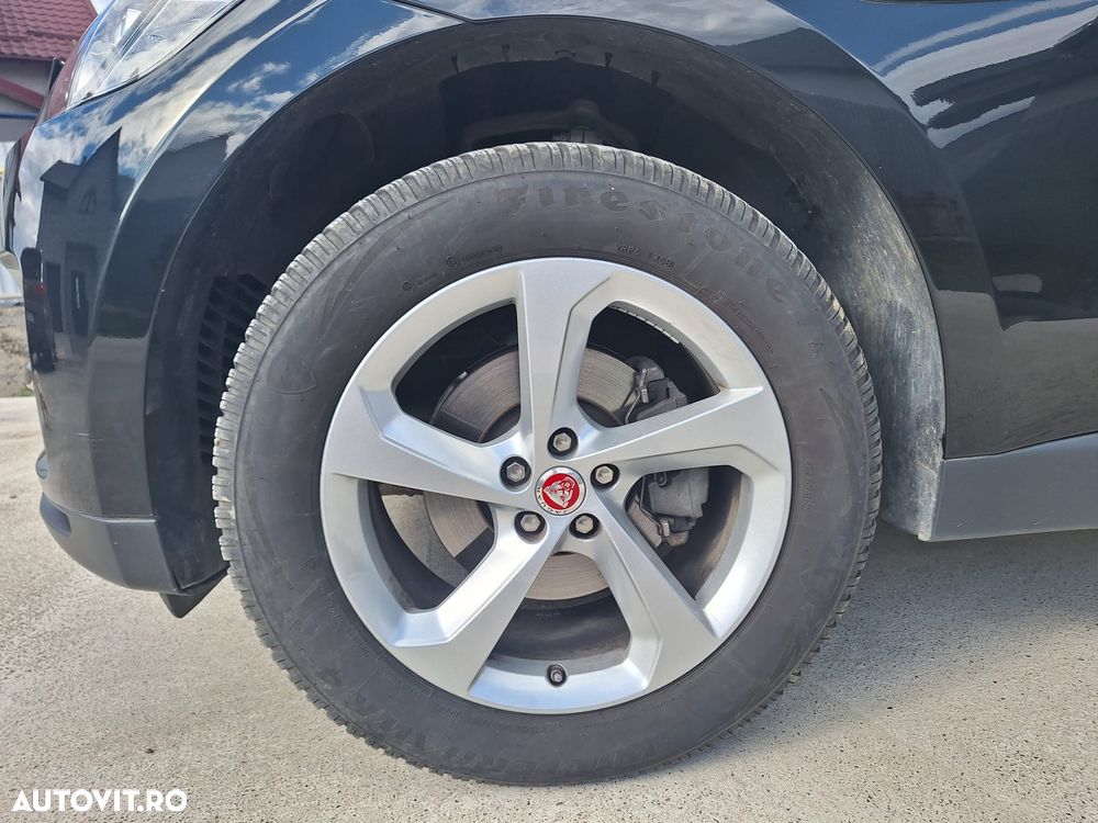 Jaguar F-Pace - 10