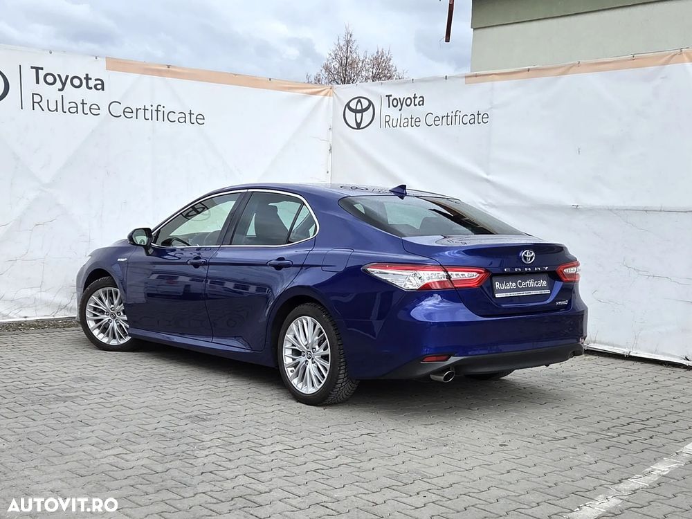 Toyota Camry 2.5 Exclusive - 3