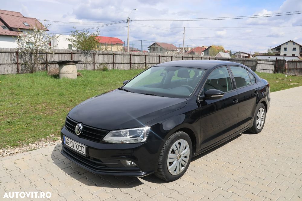 Volkswagen Jetta 1.2 TSI Trendline - 1