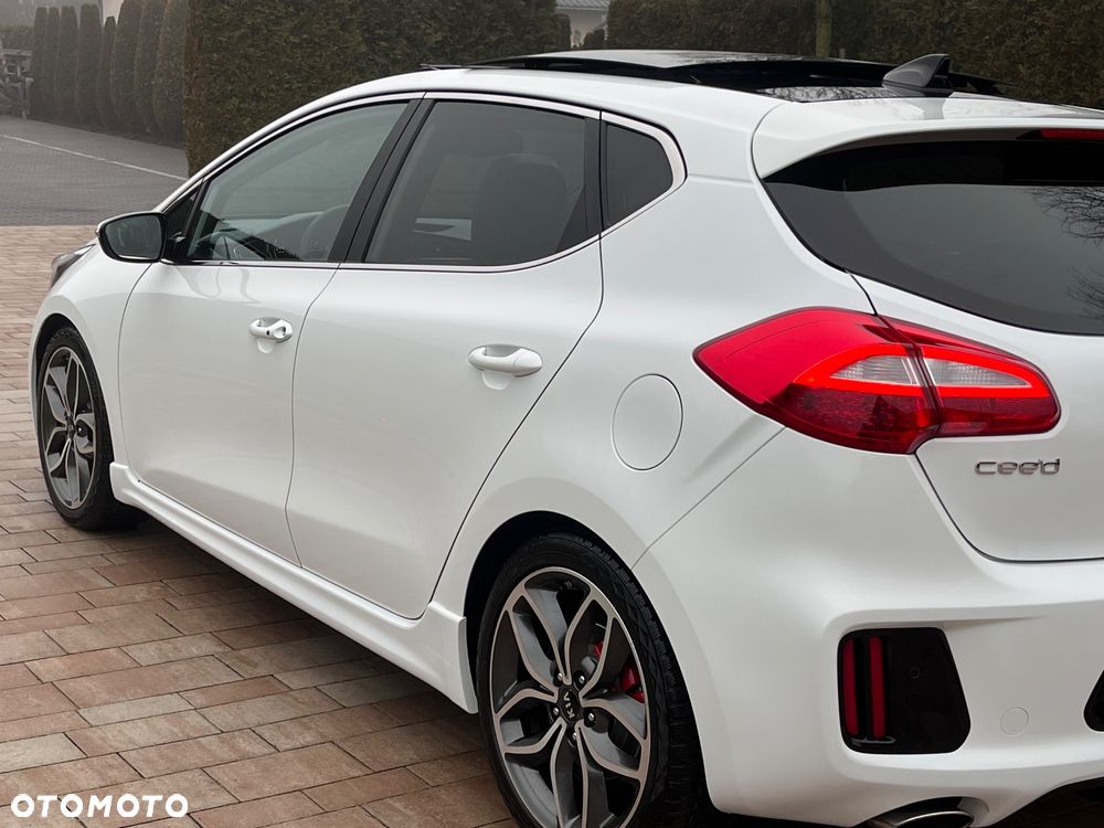 Kia Ceed 1.6 T-GDI GT-Challenge - 12