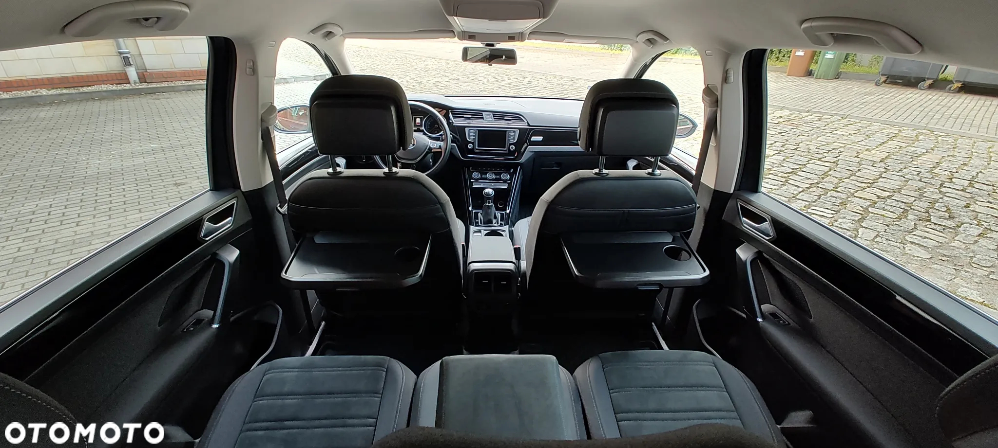 Volkswagen Touran 2.0 TDI BMT Highline - 11