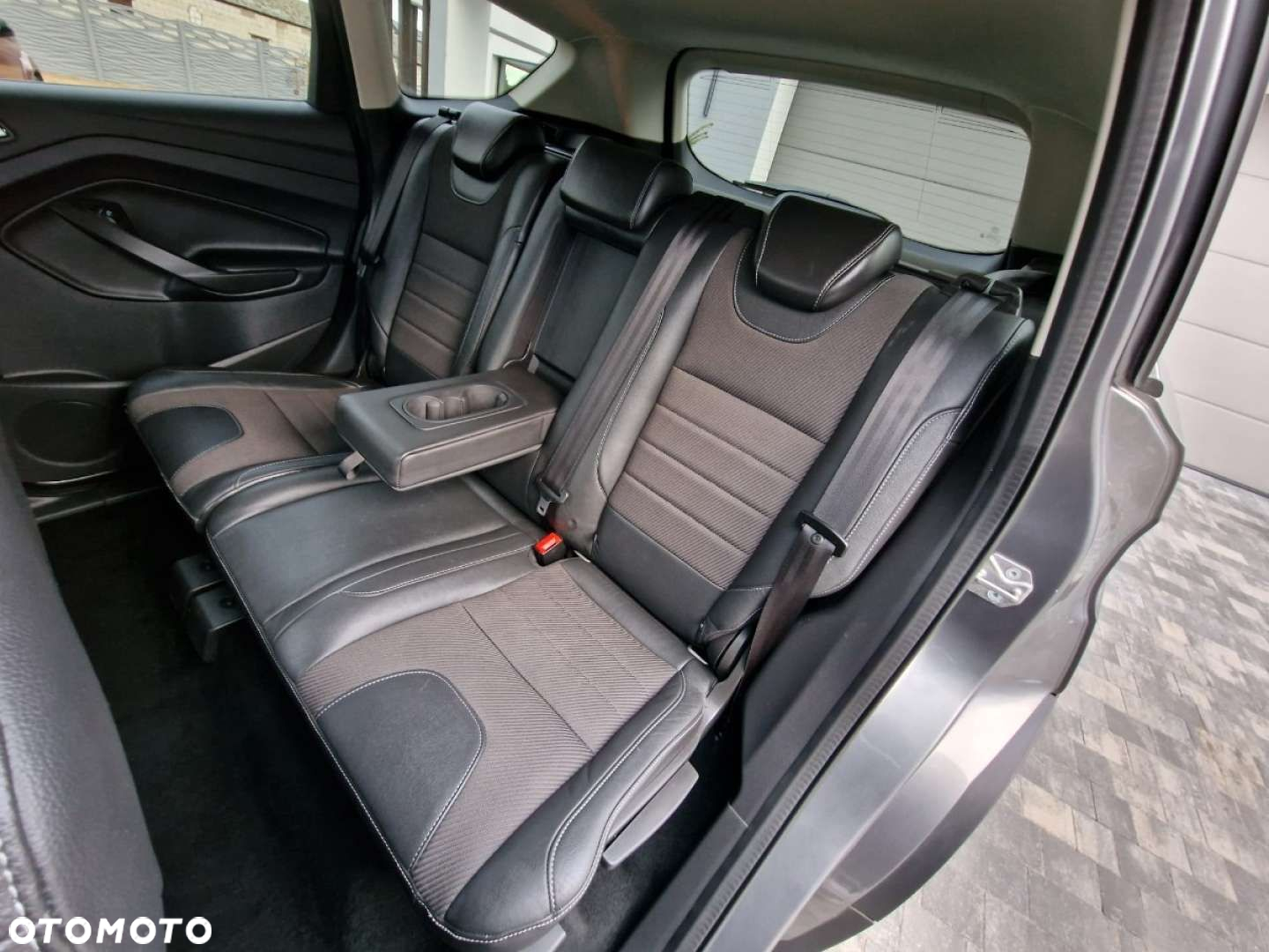 Ford Kuga - 21